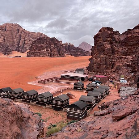 Ali BaBa Camp Hotel Wadi Rum Bagian luar foto