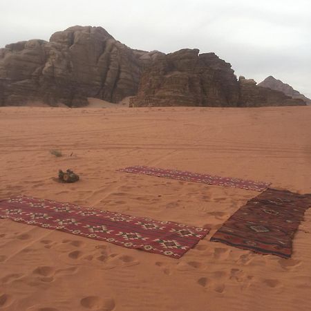 Ali BaBa Camp Hotel Wadi Rum Bagian luar foto