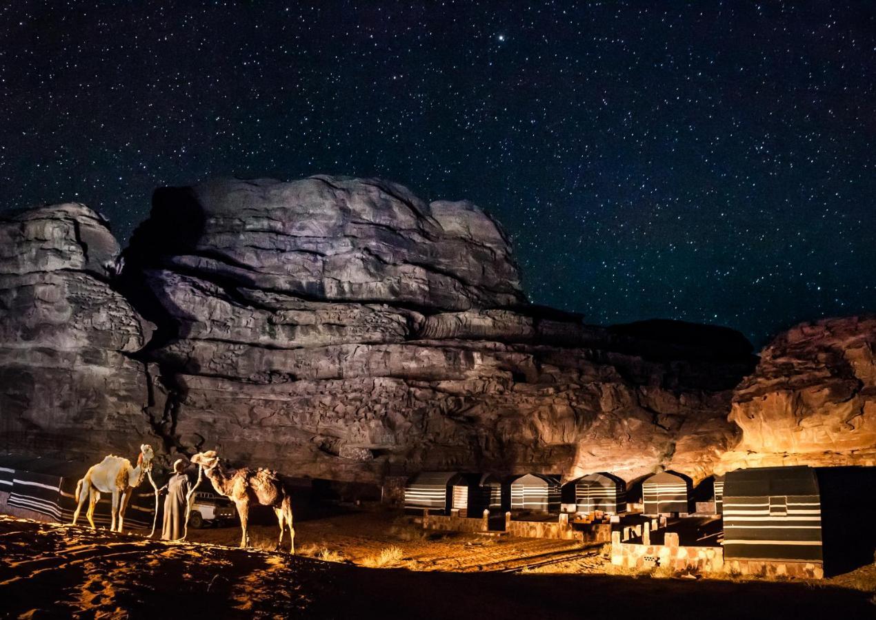Ali BaBa Camp Hotel Wadi Rum Bagian luar foto