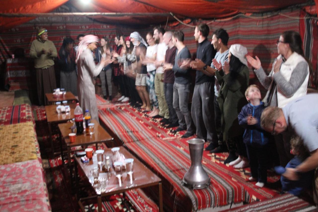 Ali BaBa Camp Hotel Wadi Rum Bagian luar foto