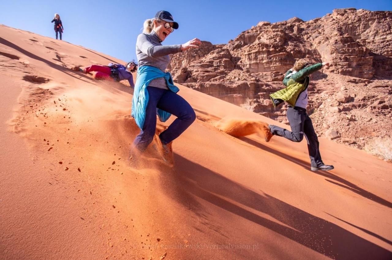 Ali BaBa Camp Hotel Wadi Rum Bagian luar foto