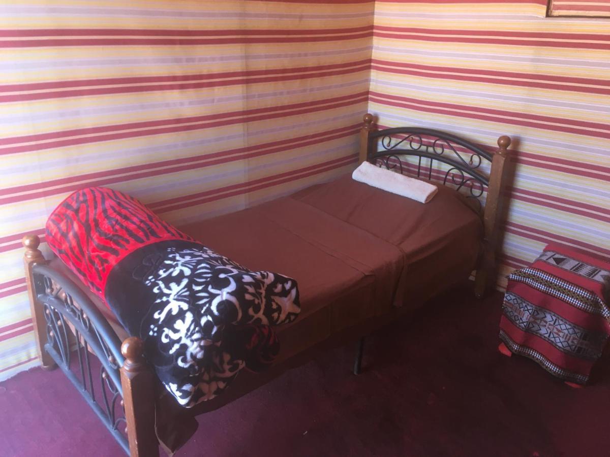 Ali BaBa Camp Hotel Wadi Rum Bagian luar foto