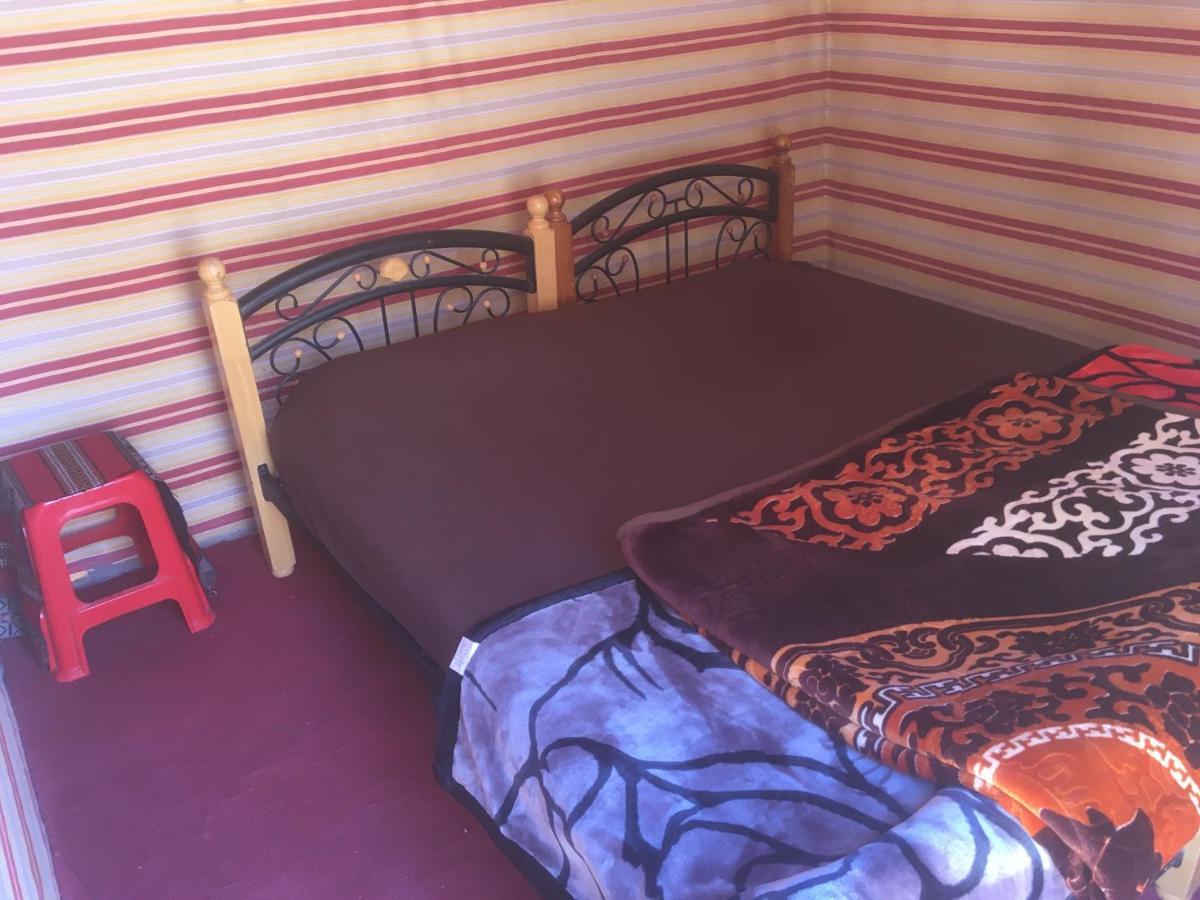 Ali BaBa Camp Hotel Wadi Rum Bagian luar foto