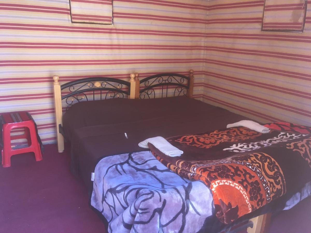 Ali BaBa Camp Hotel Wadi Rum Bagian luar foto