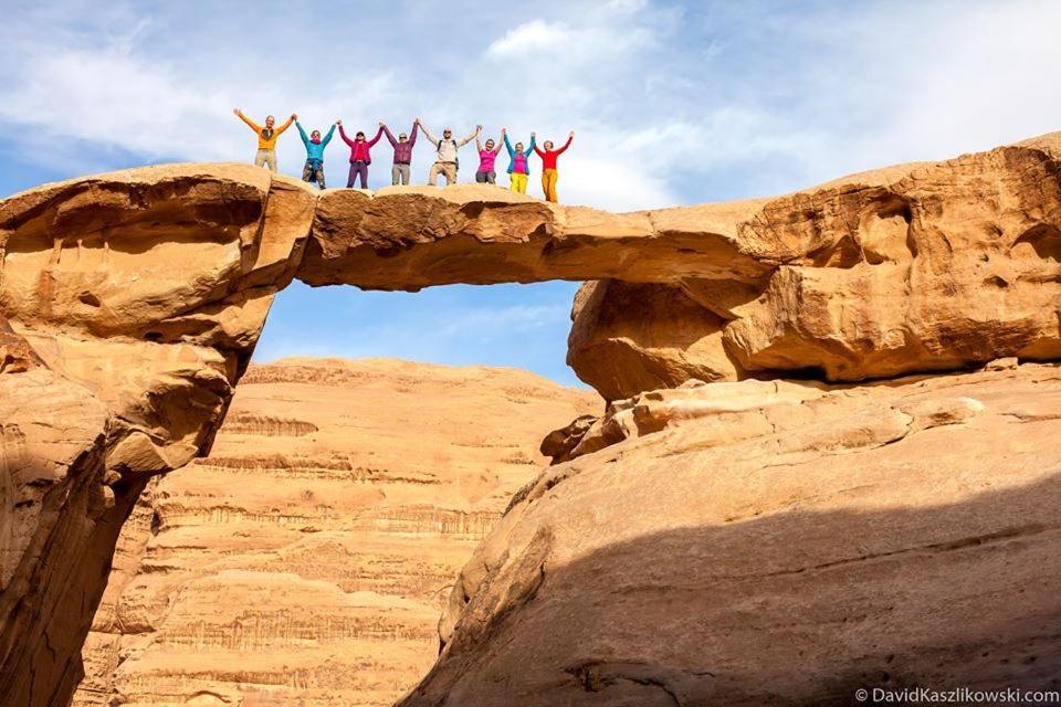 Ali BaBa Camp Hotel Wadi Rum Bagian luar foto