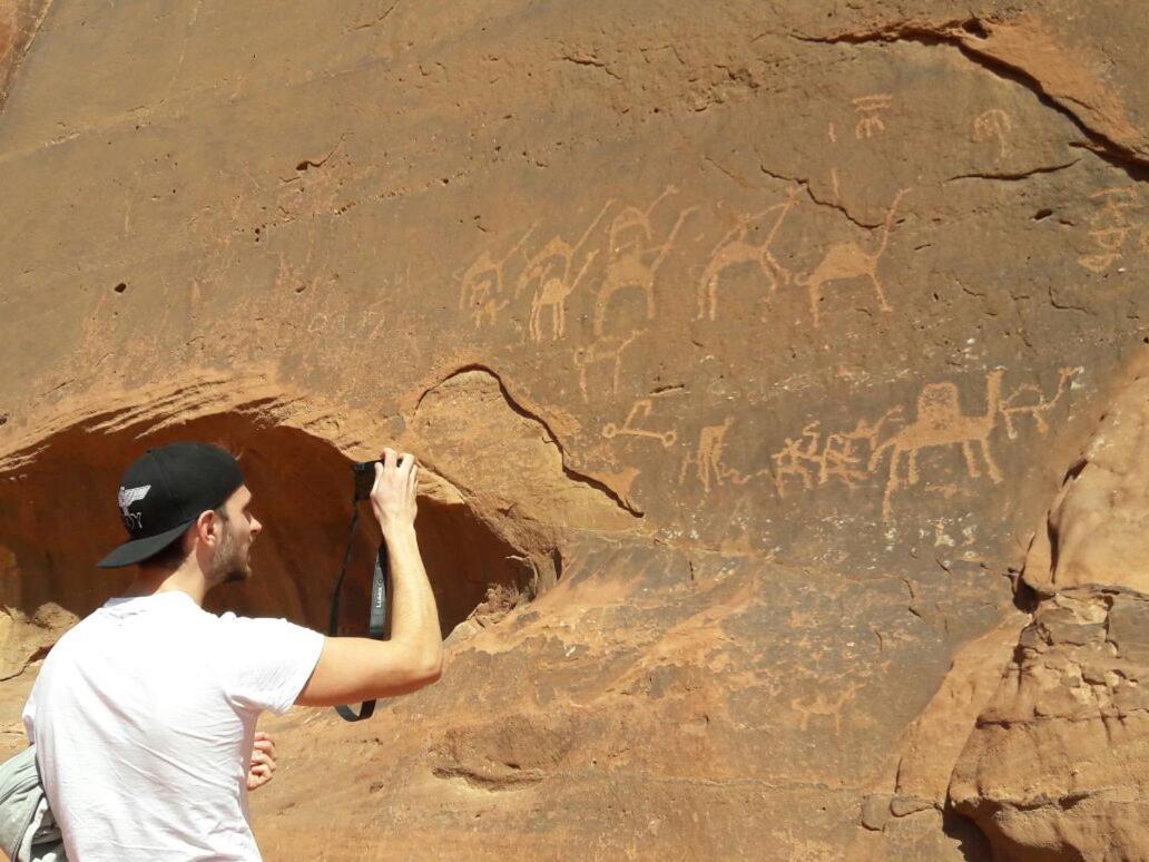 Ali BaBa Camp Hotel Wadi Rum Bagian luar foto