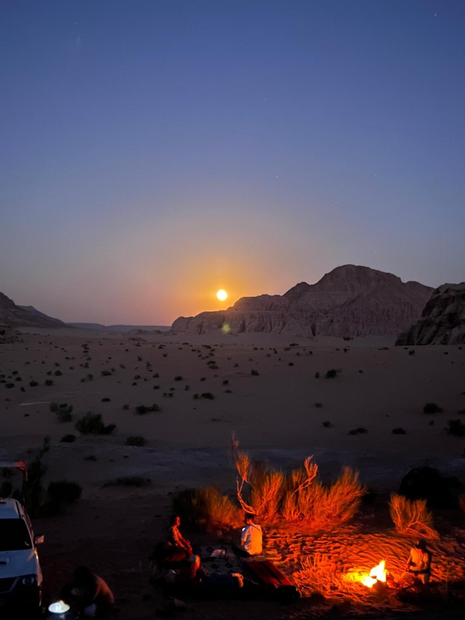 Ali BaBa Camp Hotel Wadi Rum Bagian luar foto