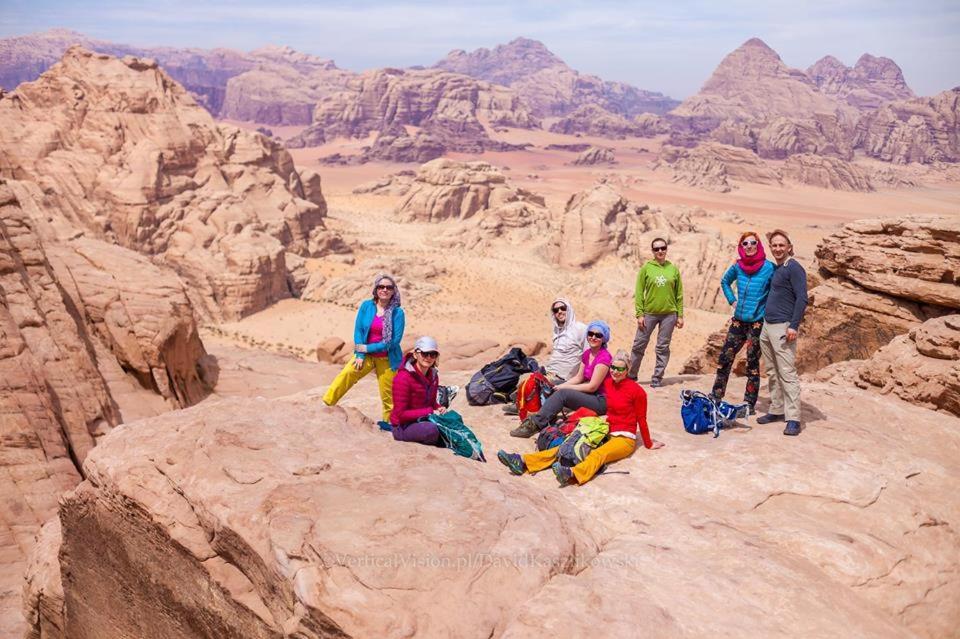 Ali BaBa Camp Hotel Wadi Rum Bagian luar foto