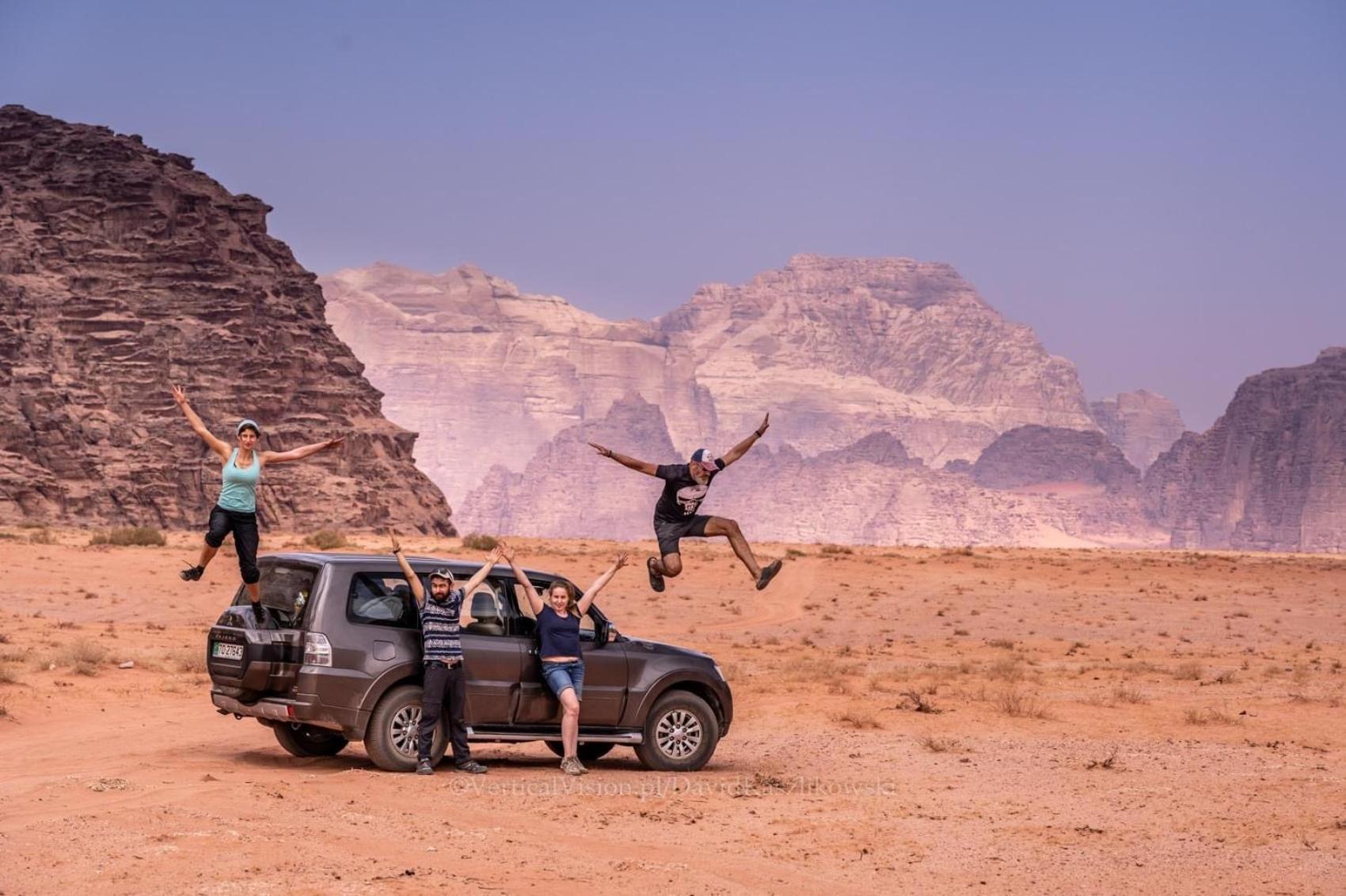 Ali BaBa Camp Hotel Wadi Rum Bagian luar foto