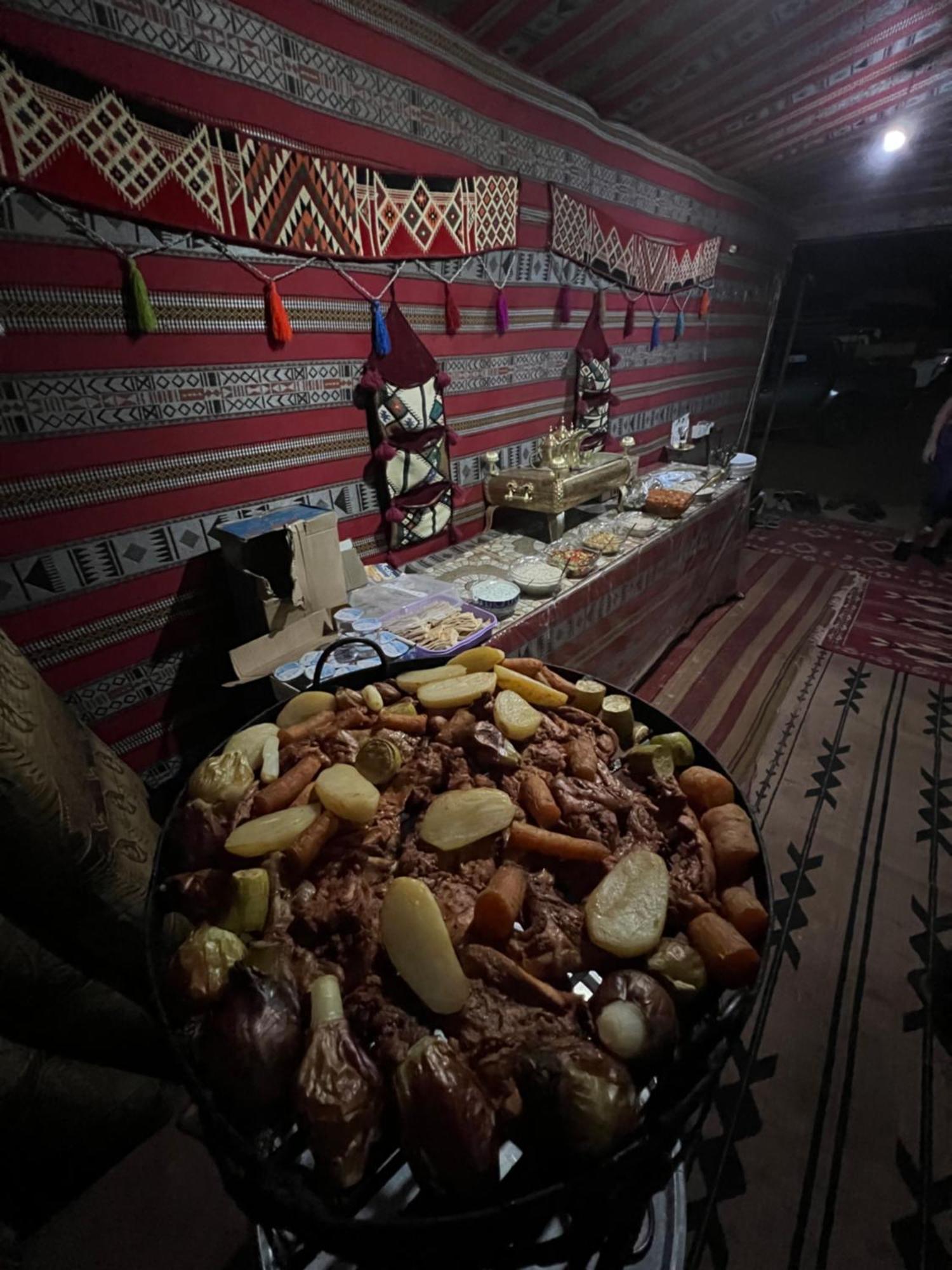 Ali BaBa Camp Hotel Wadi Rum Bagian luar foto